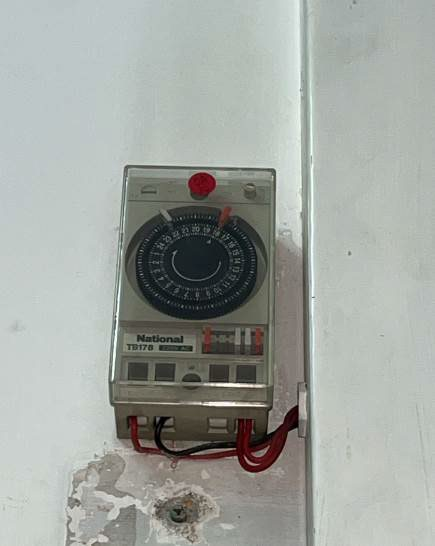 時間掣及供電接線:原有情況